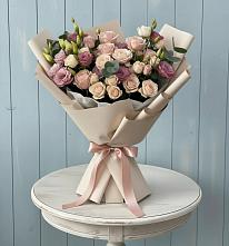 Букет цветов из:  Розы и Лизиантусы #REPLACE_PRED# Обозерском