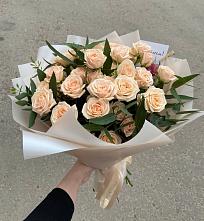 Букет Кремовые розы Латте в Обозерском