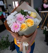 Букет цветов из:  Герберы, Розы и Хризантемы в Обозерском
