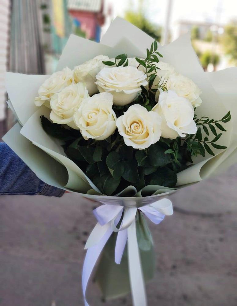 Букет Белые розы Проуд в Обозерском