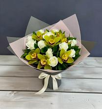 Букет цветов из:  Орхидеи и Розы в Обозерском