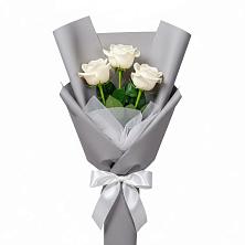 Букет 3 белые розы в Обозерском