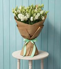 Букет цветов из:  Лизиантусы в Обозерском