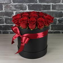 Цветочная композиция из Розы в шляпной коробке в Обозерском